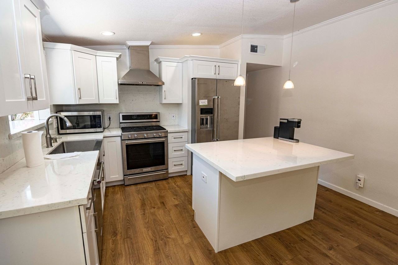 1105 Orchid Dr - Photo 2 of 14