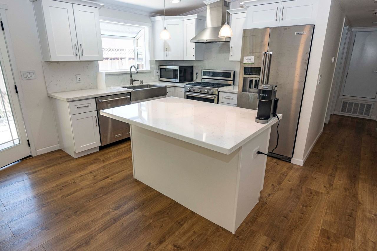 1105 Orchid Dr - Photo 3 of 14