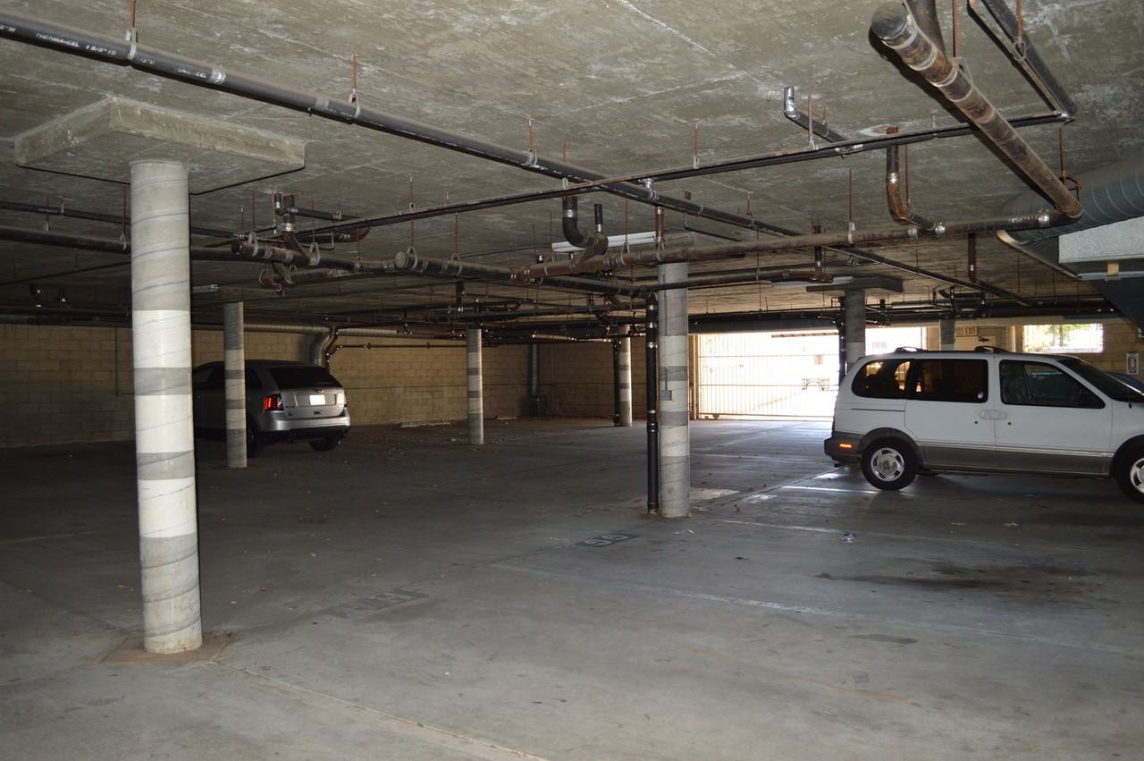 621 D St - Photo 2 of 14