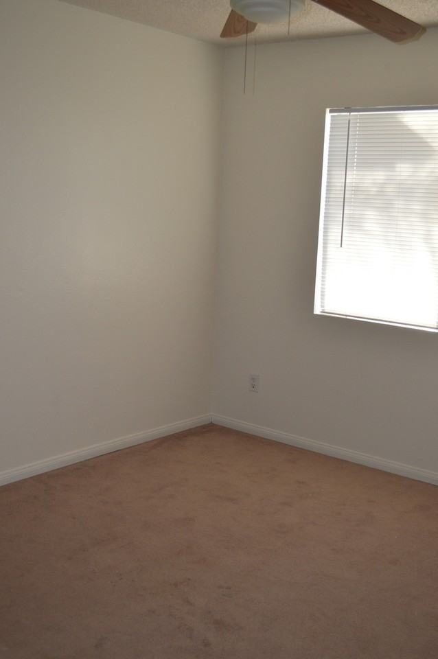 621 D St - Photo 6 of 14