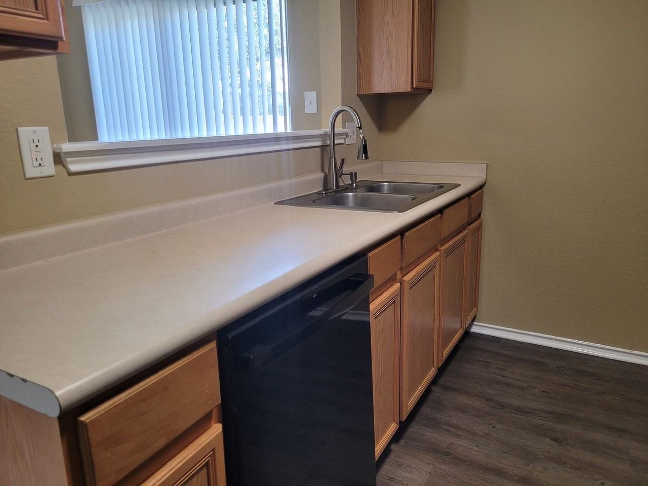 8843 Staghorn Ml - Photo 6 of 18