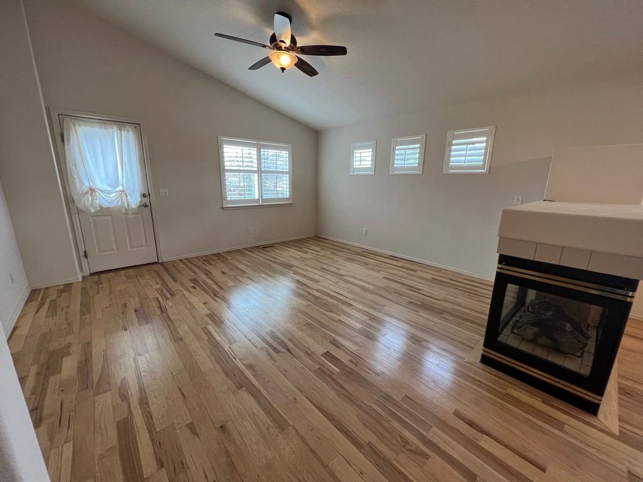 6232 Hartman Dr - Photo 7 of 30