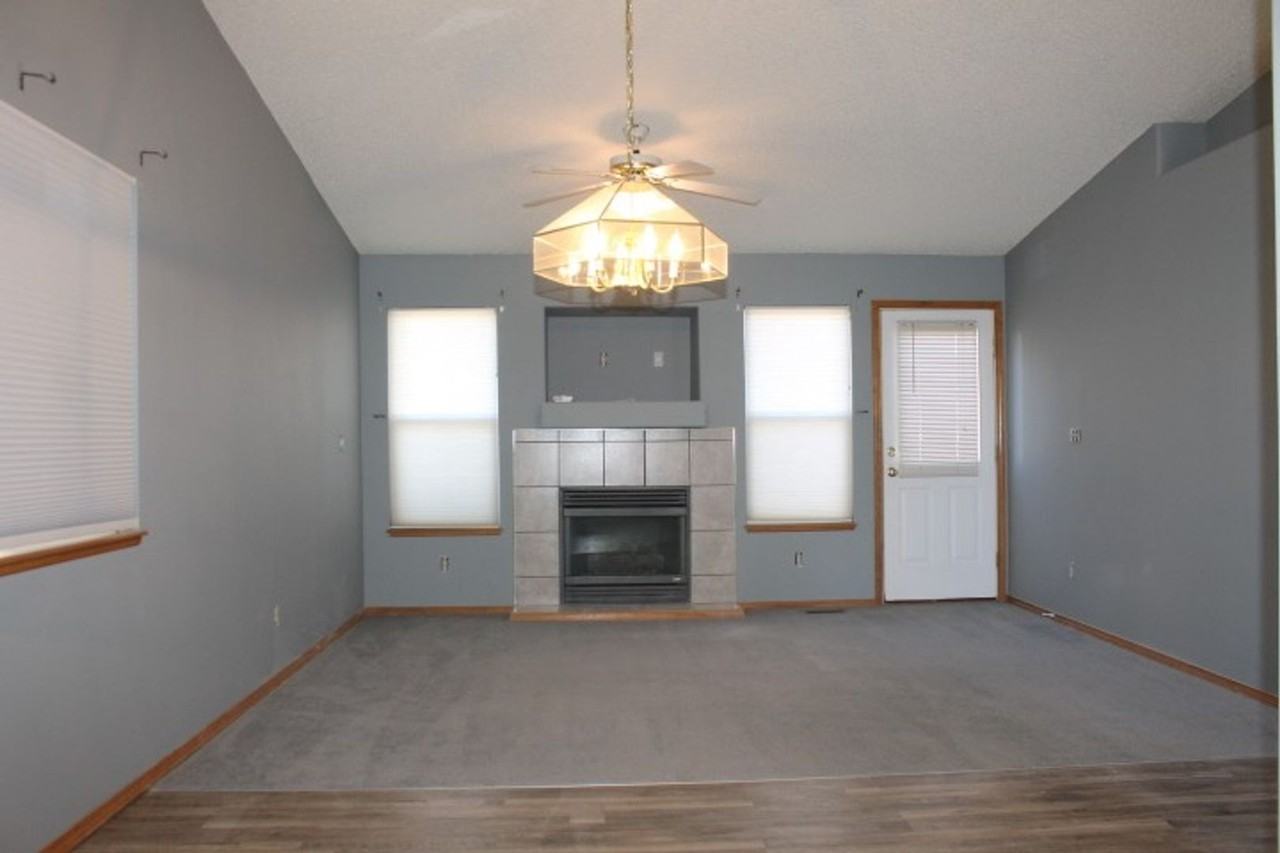 5375 Butterfield Dr - Photo 6 of 11