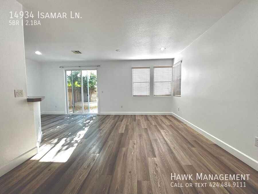 14934 Isamar Ln - Photo 4 of 30