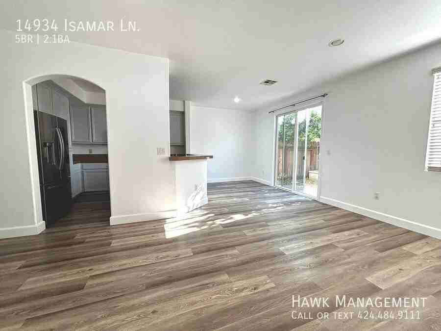 14934 Isamar Ln - Photo 6 of 30