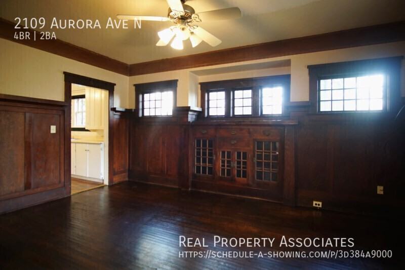 2109 Aurora Ave N - Photo 5 of 13