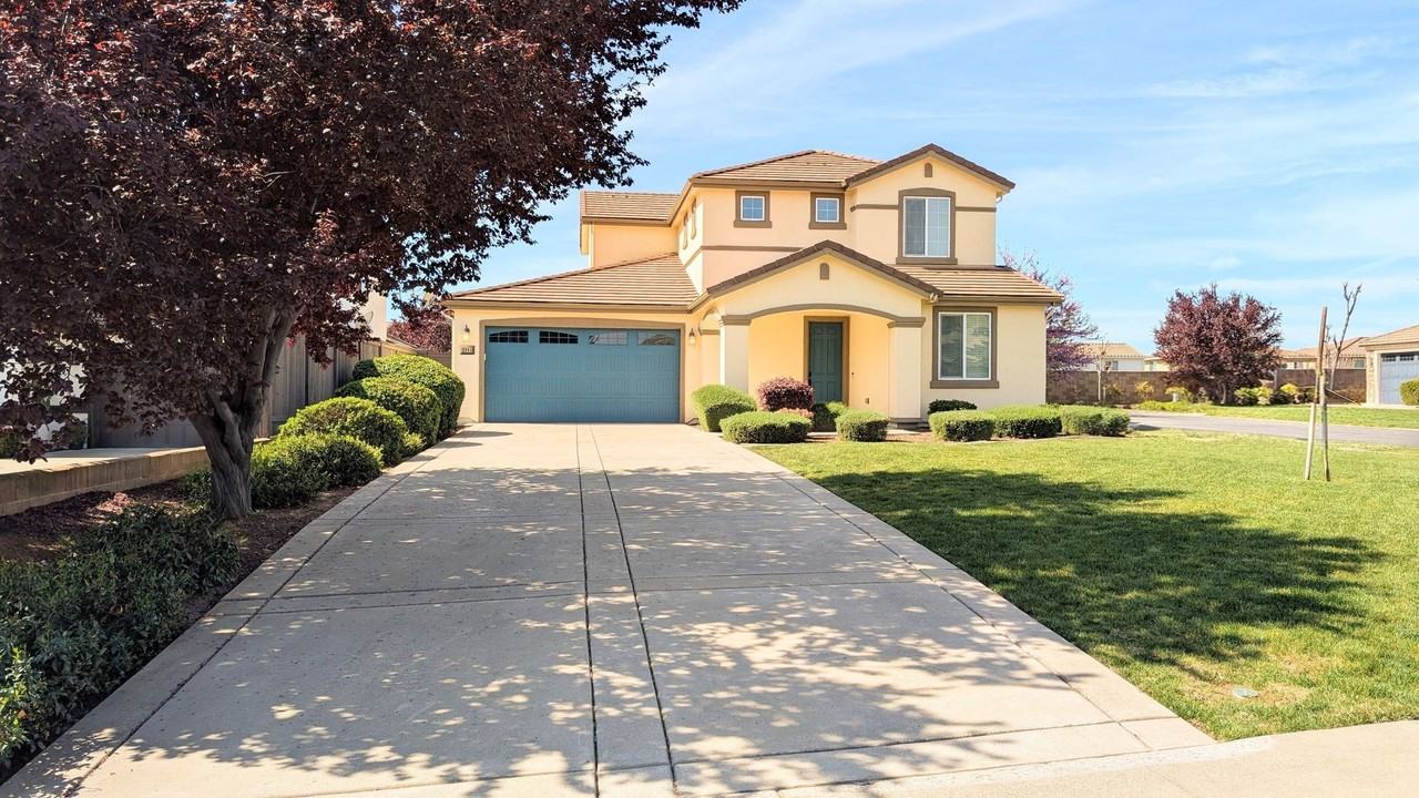 2804 Christensen Ln - Photo 4 of 47