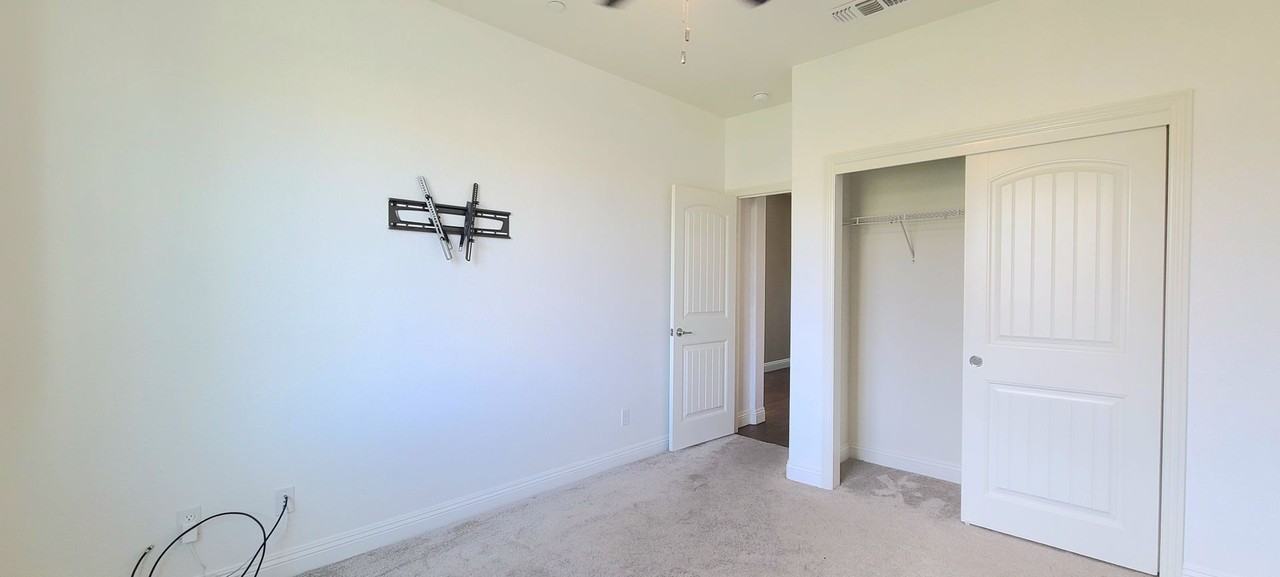 2804 Christensen Ln - Photo 5 of 47