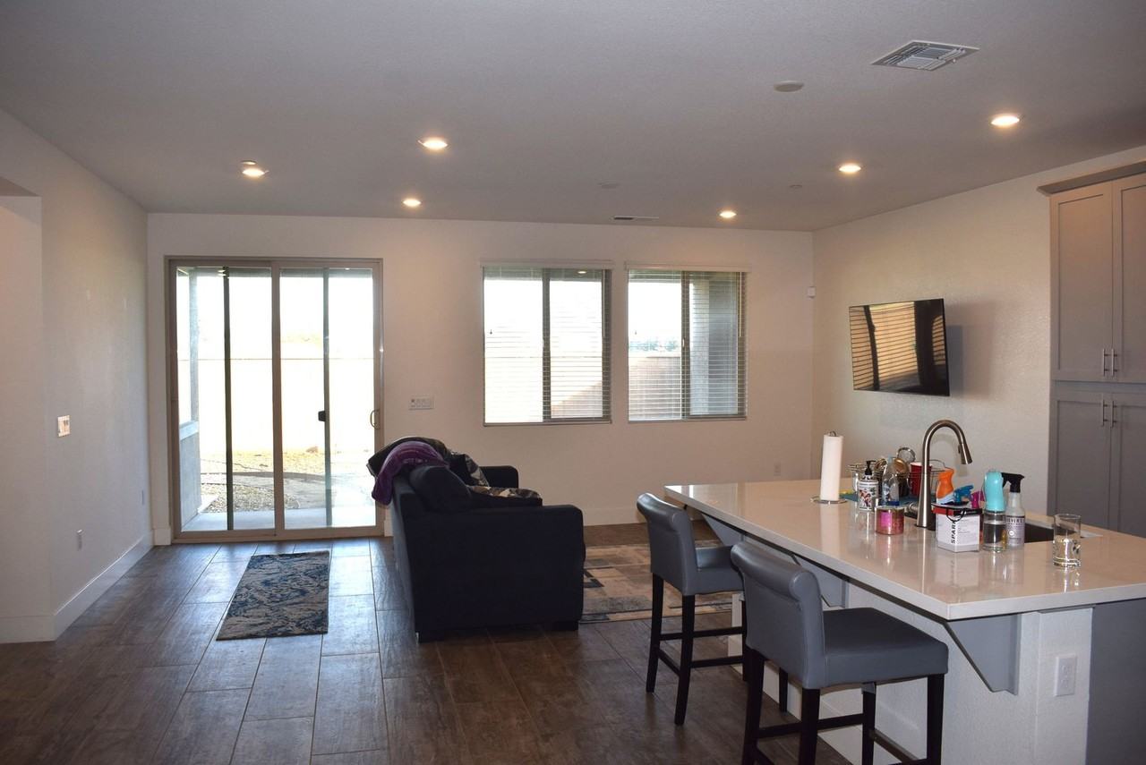 10337 Charles Morris Way - Photo 6 of 14