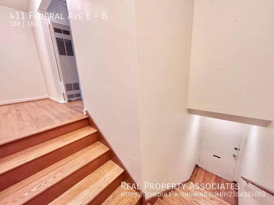 411 Federal Ave E #B - Photo 3 of 21