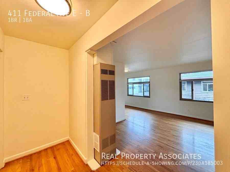 411 Federal Ave E #B - Photo 4 of 21