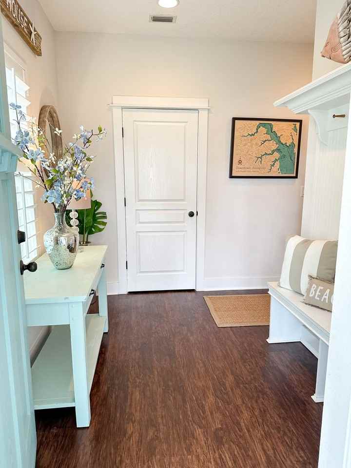 1117 17th St N - Photo 3 of 23