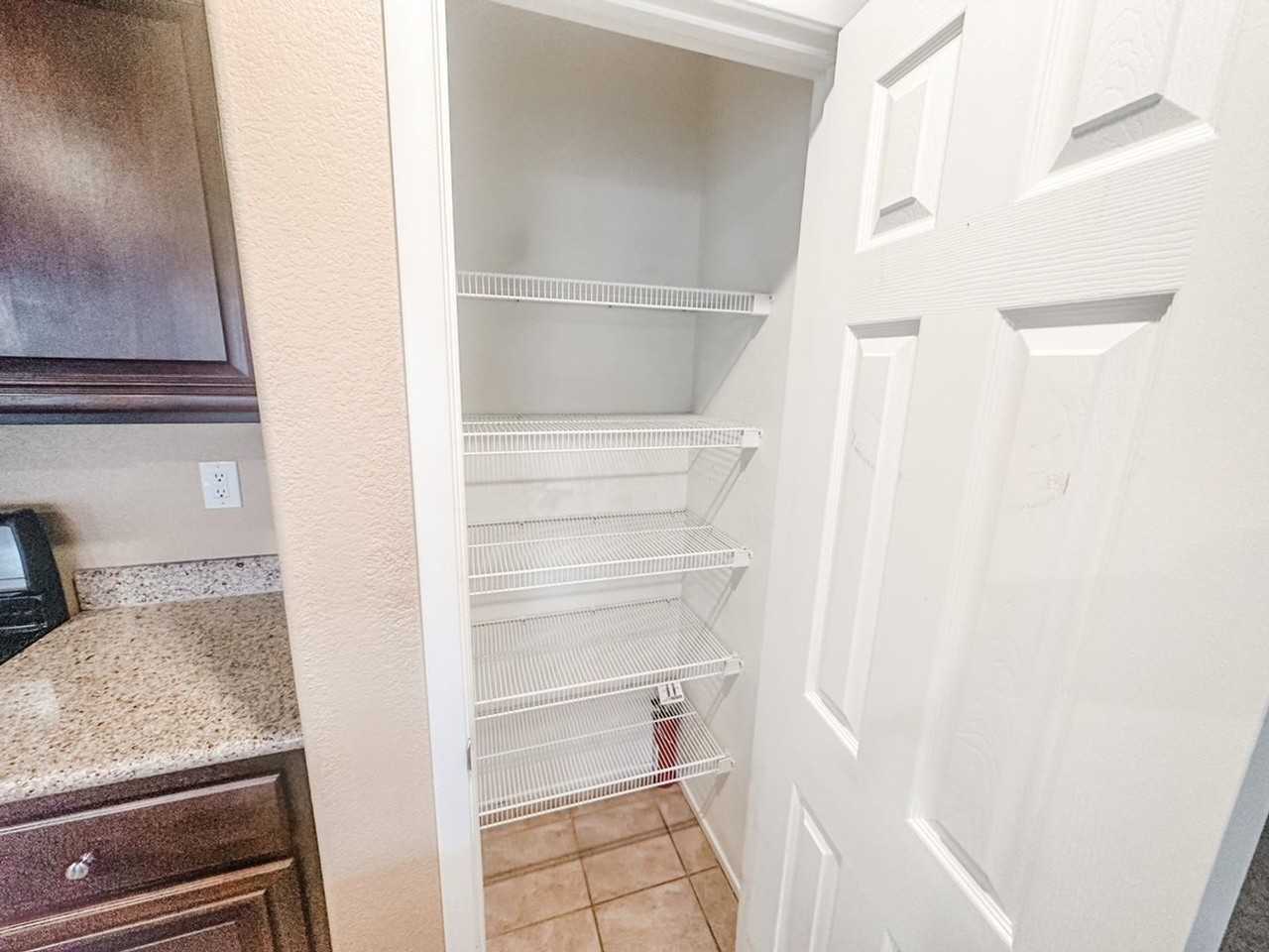 7333 Camden Pine Ave - Photo 5 of 44