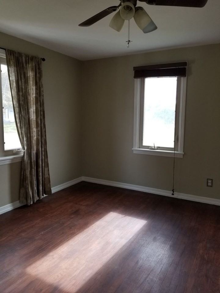 32 Landis Ave - Photo 4 of 28