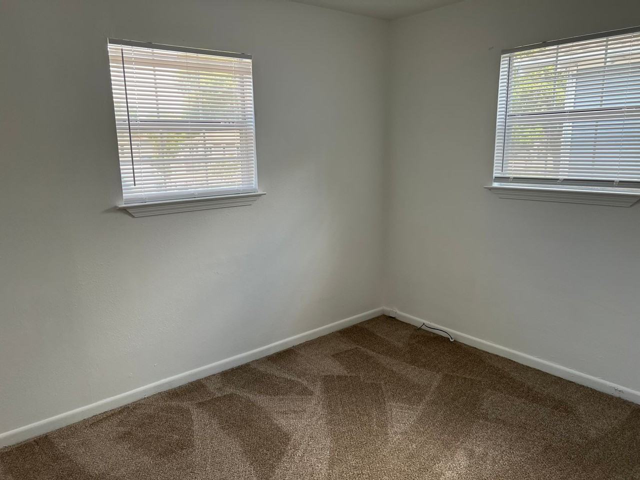 217 Bay St Nw - Photo 5 of 12