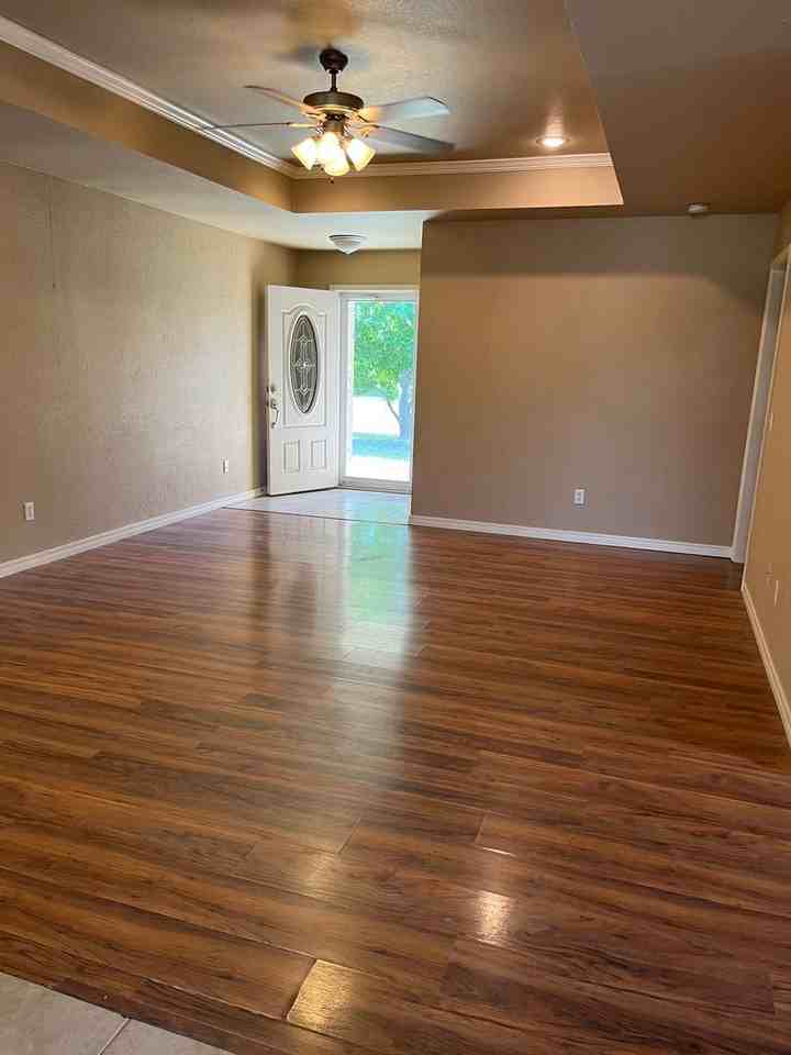 2800 Steves Way - Photo 2 of 17