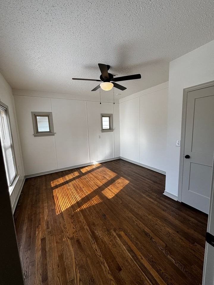 1100 W Wade St - Photo 6 of 20