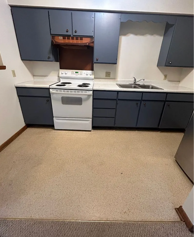 Elm Drive Apartments - Photo 7 of 10