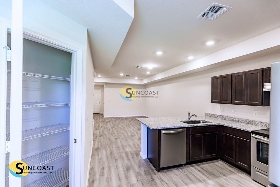 12685 Buffing Rd - Photo 7 of 17