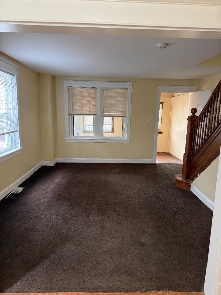 223 W 23rd St - Photo 3 of 13