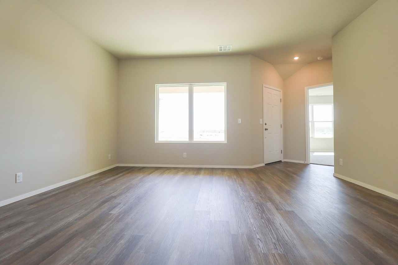 16414 S 86th East Ave - Photo 6 of 34