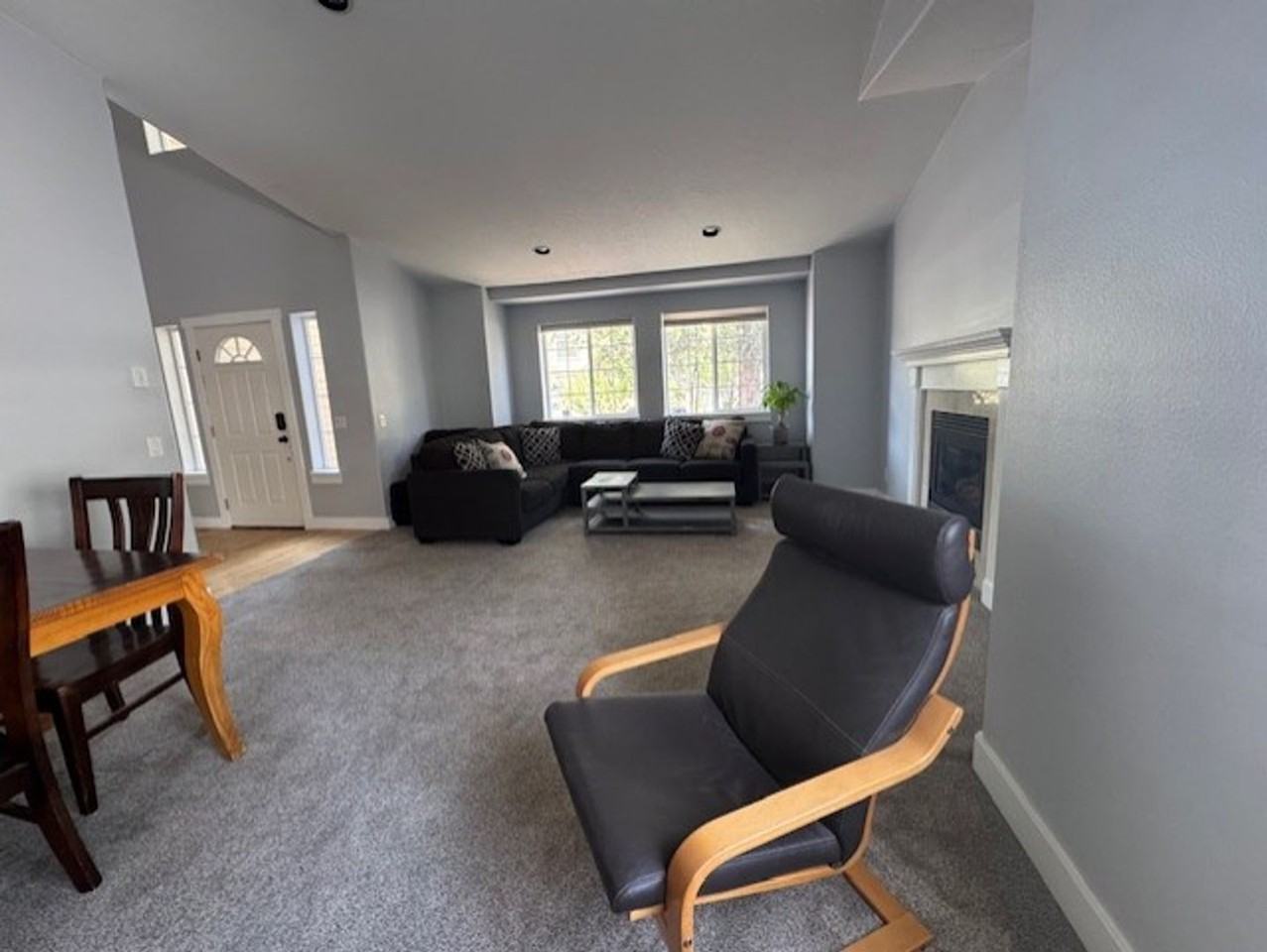 1126 Nw Knoxville Ct - Photo 5 of 21