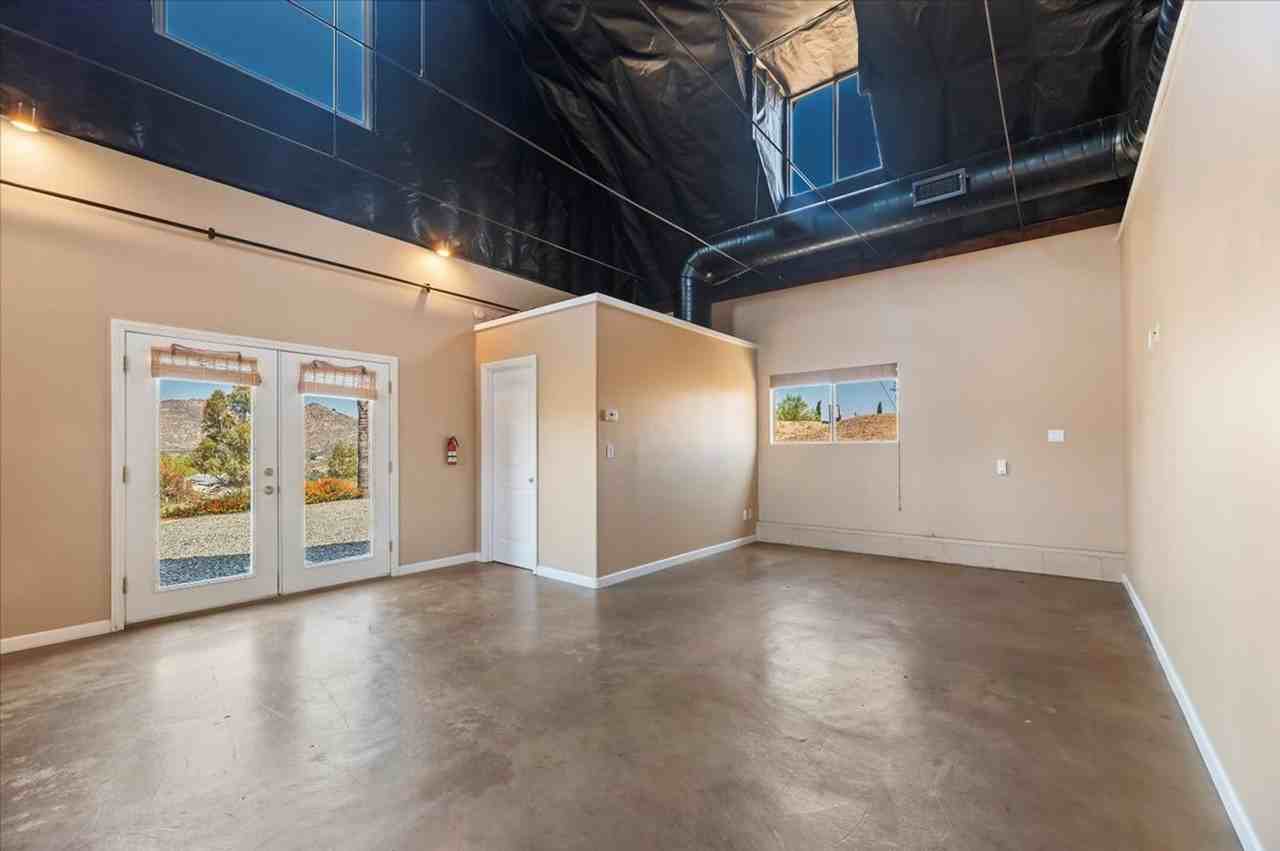 38101 Via Lobato - Photo 6 of 23