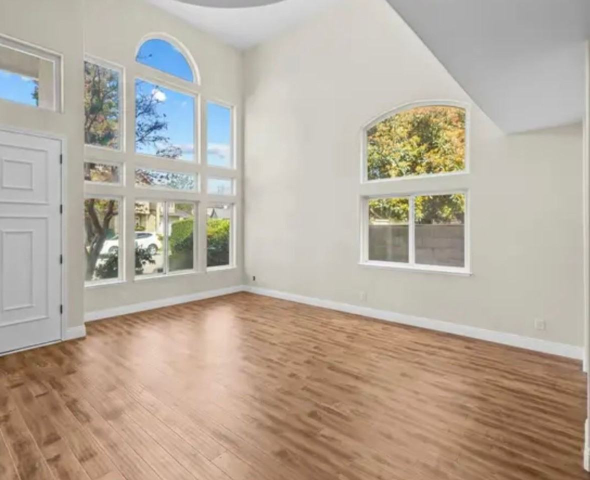 2669 E Sean Ave - Photo 7 of 32