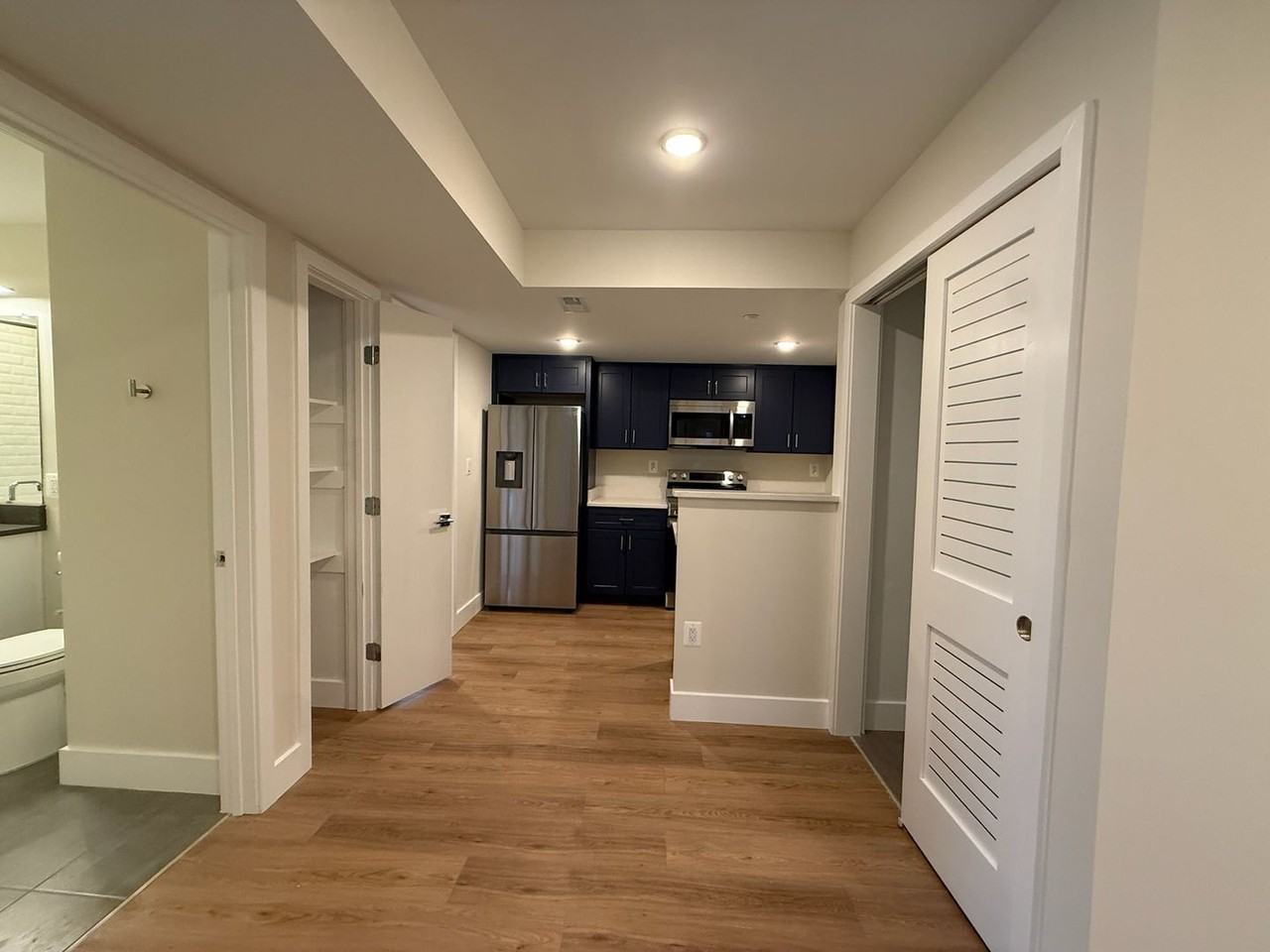 52nd Street Residences - Photo 5 of 37