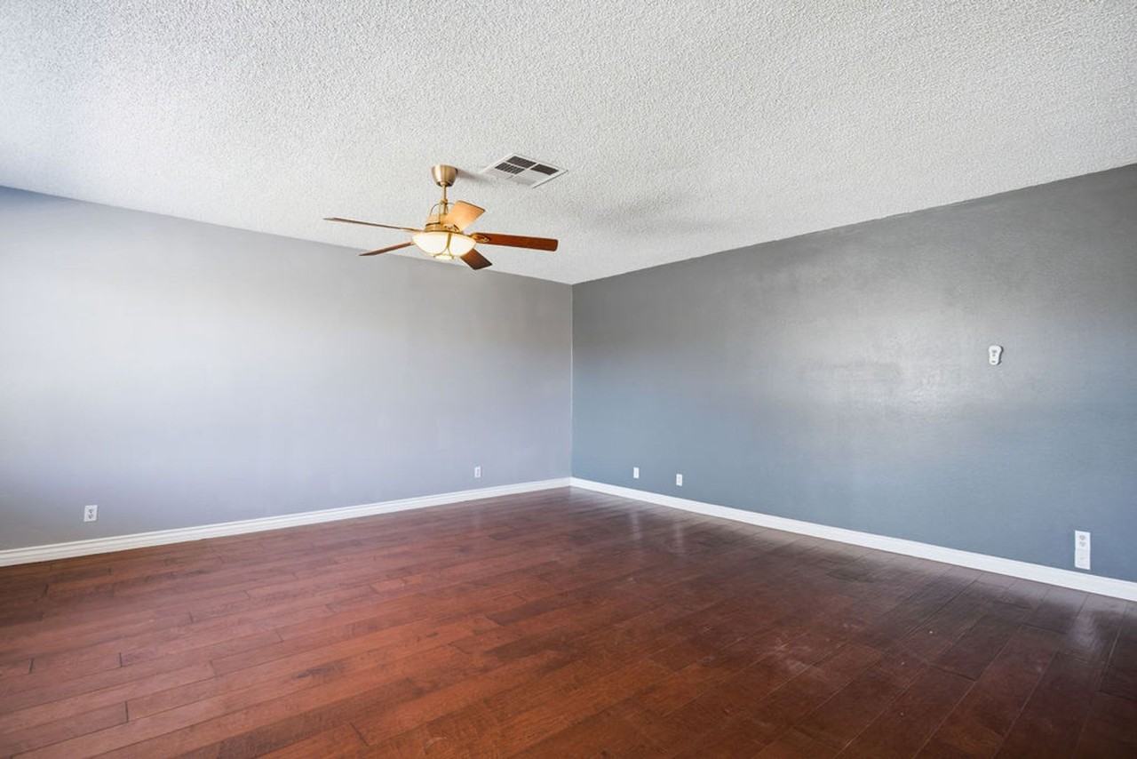 4561 Paseo El Rio Dr - Photo 2 of 35