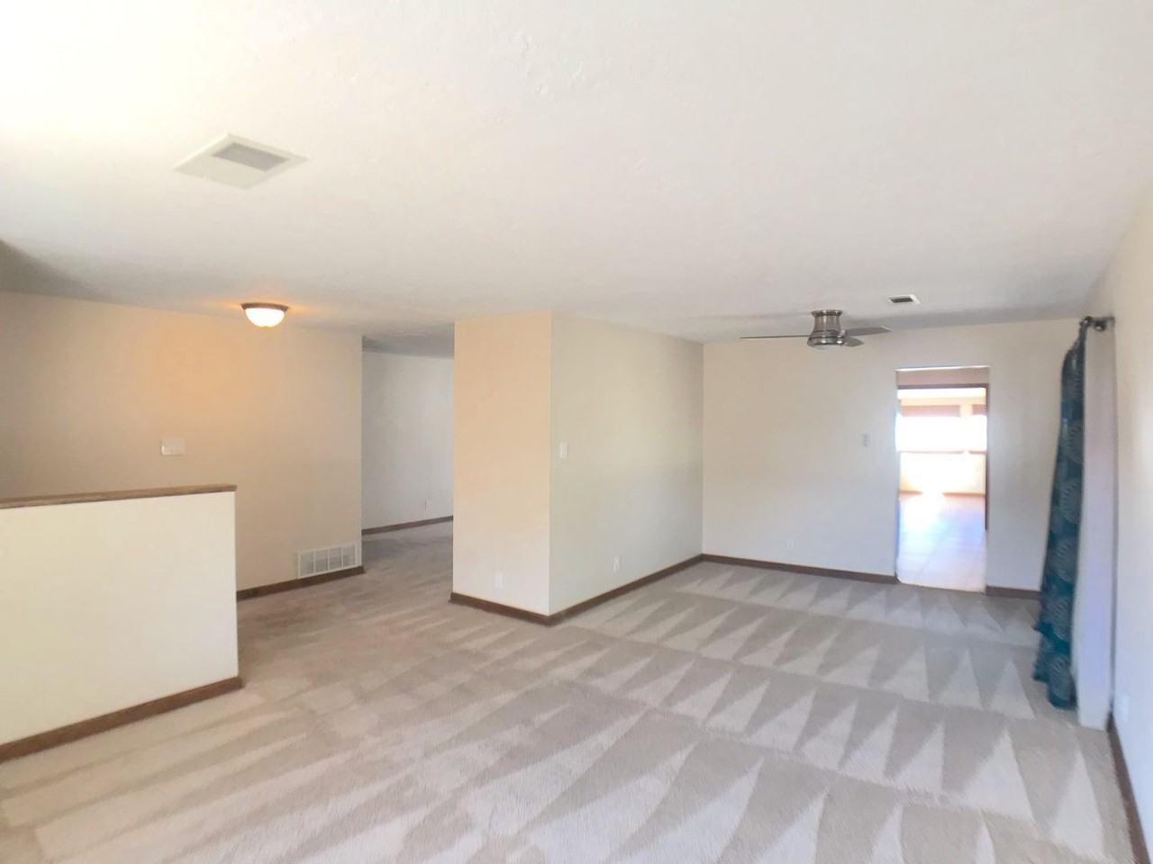 3621 Candlelight Dr Ne - Photo 7 of 38