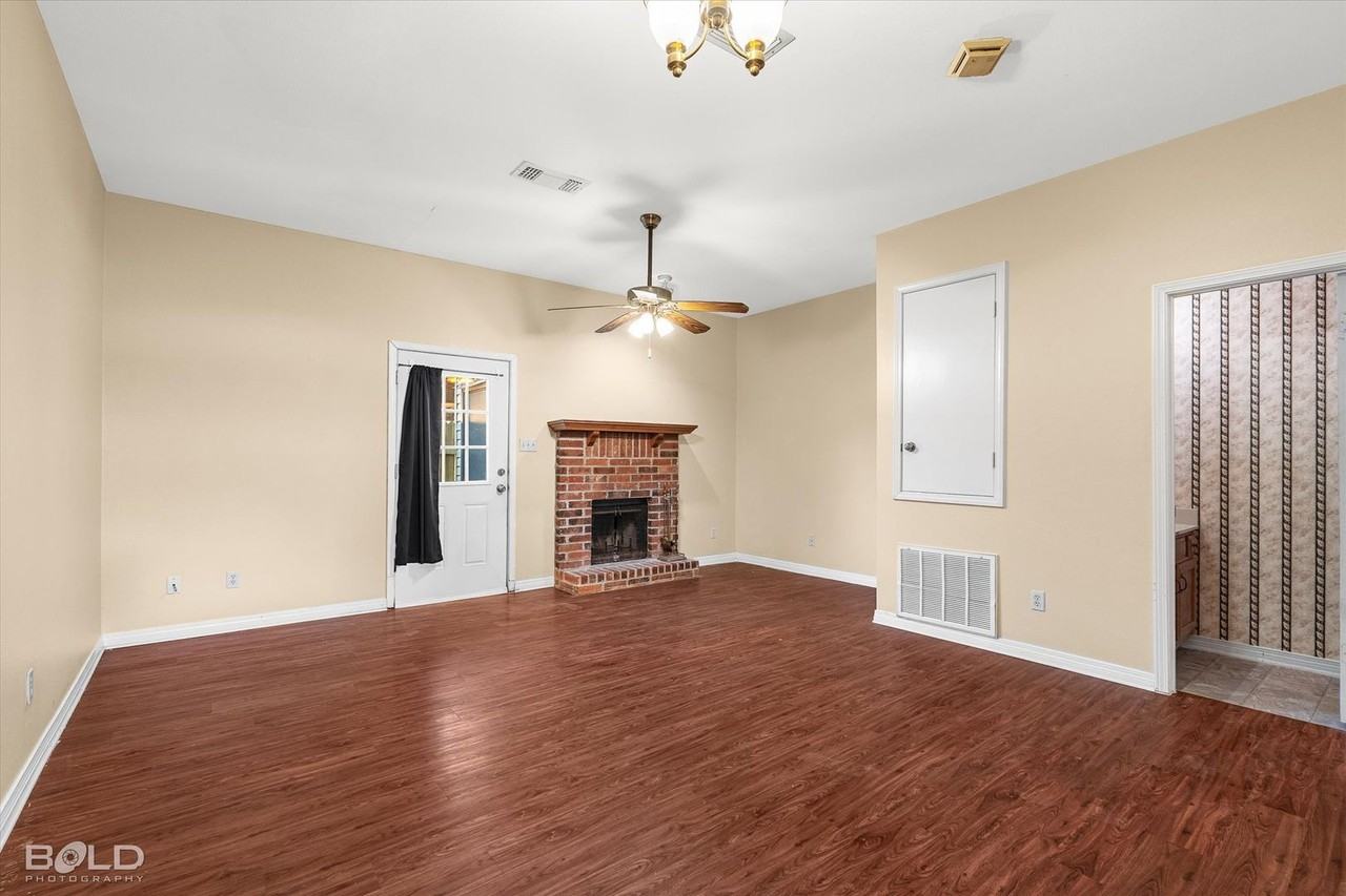 9913 Dagger Point Ln - Photo 5 of 35