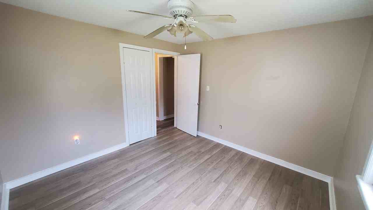 1111 Georgia Ave - Photo 3 of 12