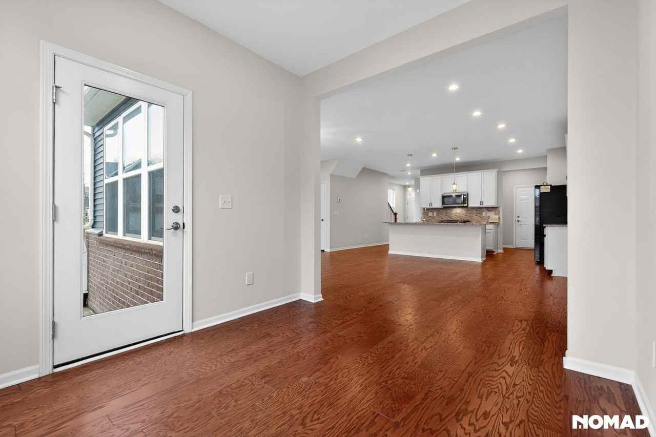 2851 Fairgrove Crescent Dr - Photo 7 of 32