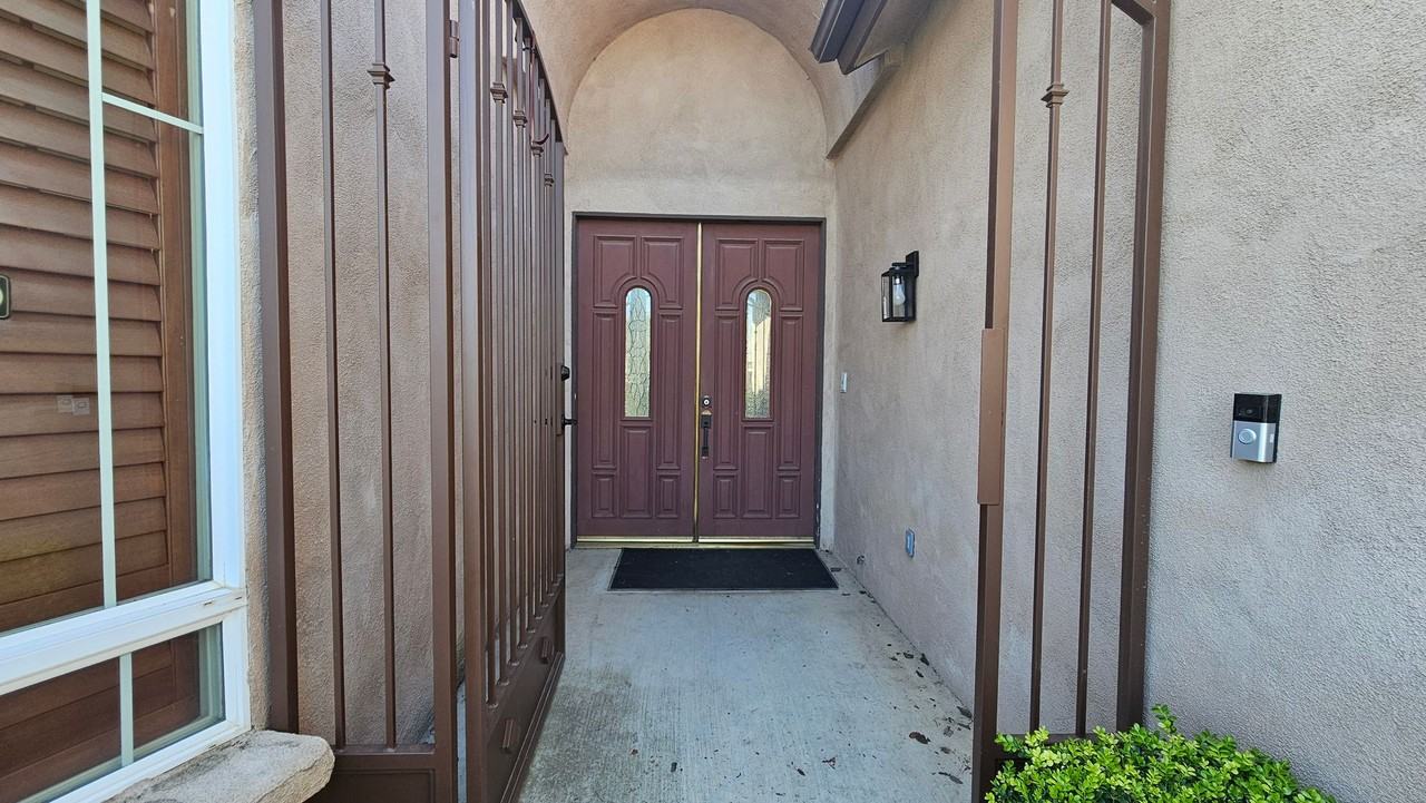 247 Dani Rose Ln - Photo 2 of 43