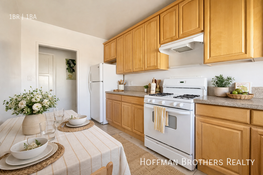 706 N Curson Ave #3 - Photo 2 of 7