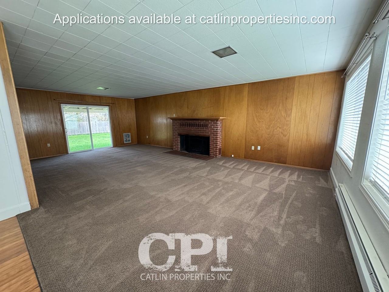 532 Davidson Ave - Photo 4 of 28