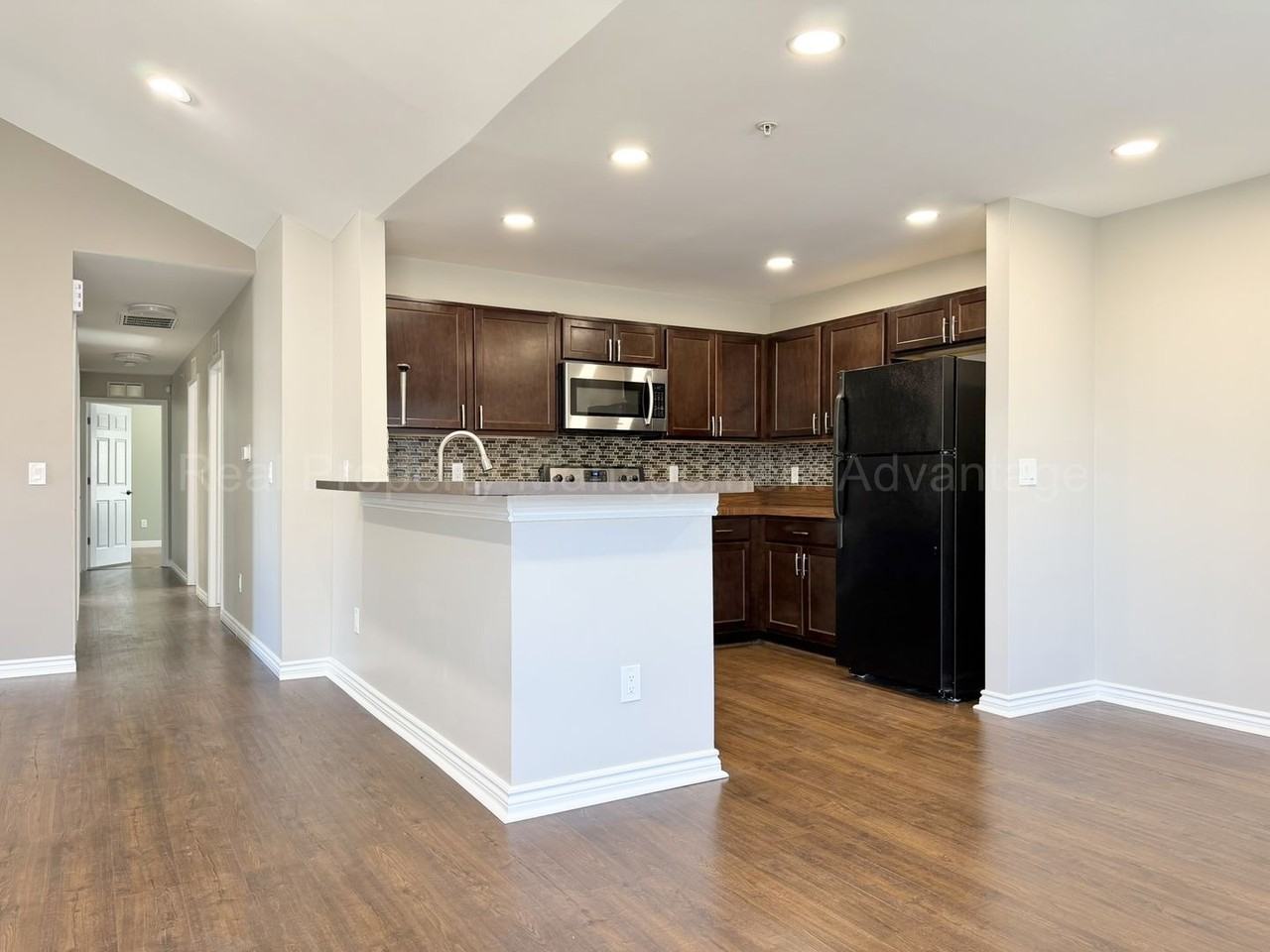 29745 Fox Run Cir - Photo 7 of 26