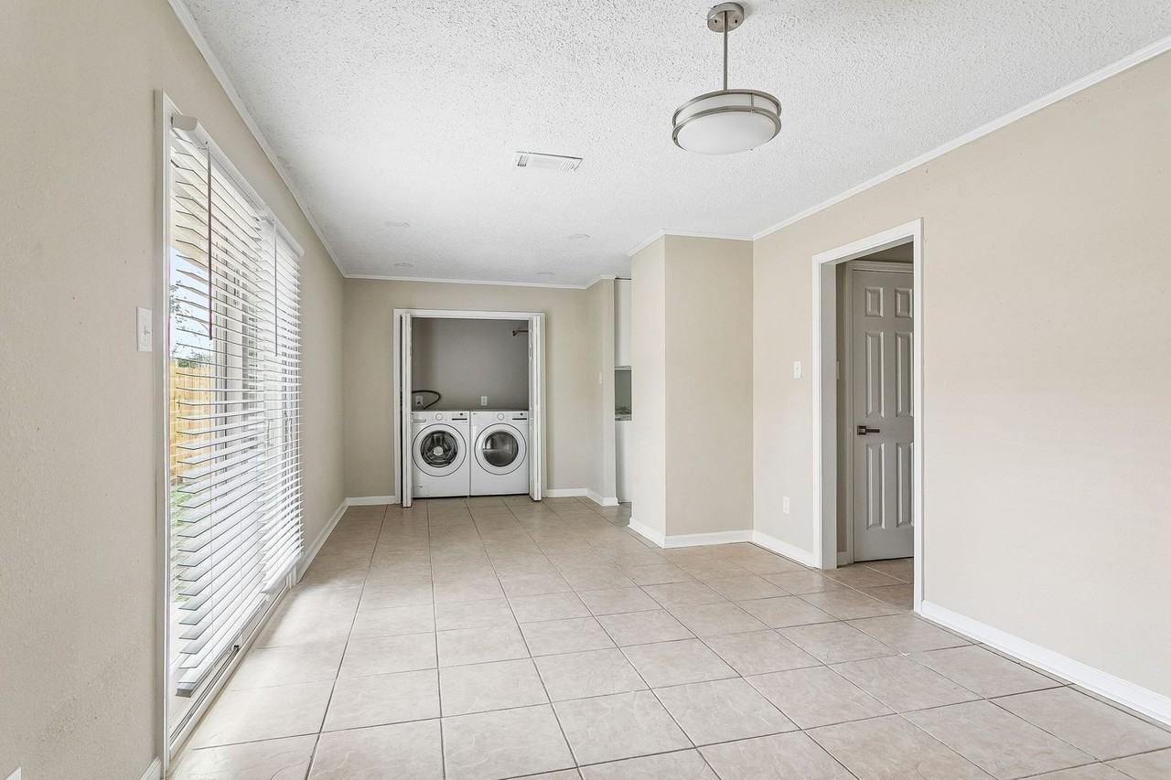 2610 Dawson Ave - Photo 6 of 17