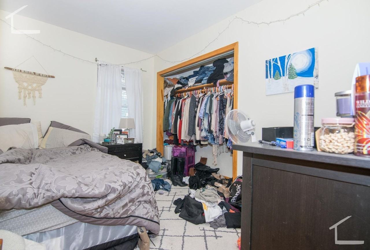 545 Washington St - Photo 3 of 5
