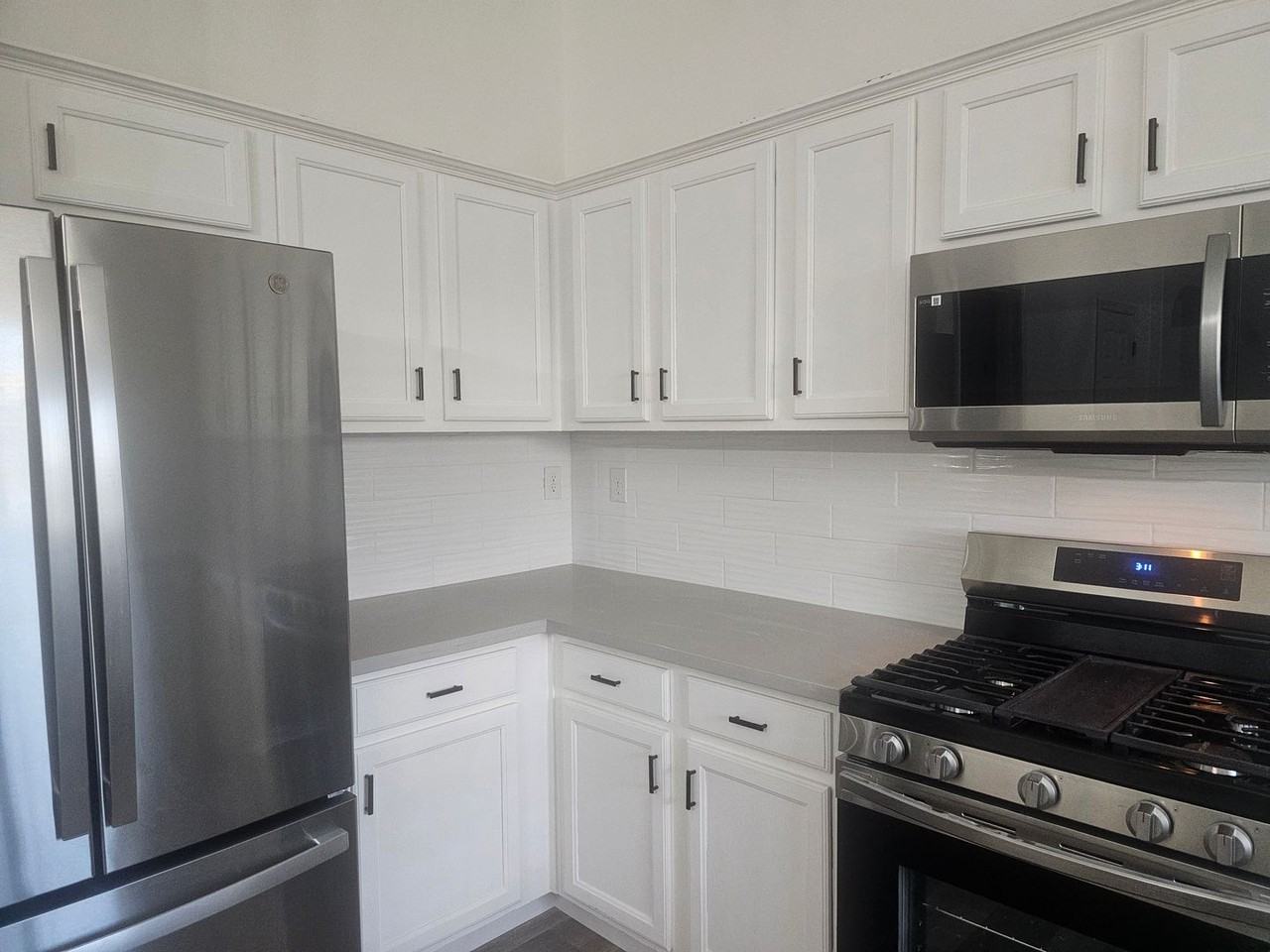 1403 Florence Ave - Photo 7 of 50