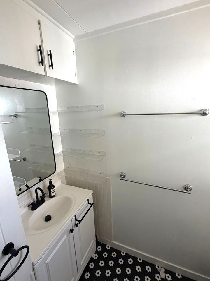 1649A 10th Ave - Photo 4 of 15