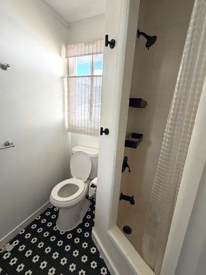 1649A 10th Ave - Photo 5 of 15