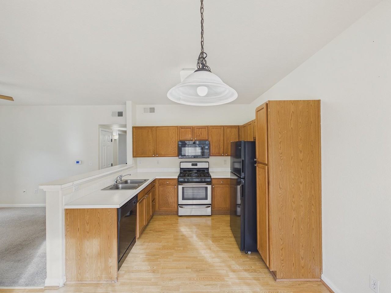 9961 E Idaho Cir #101 - Photo 5 of 23