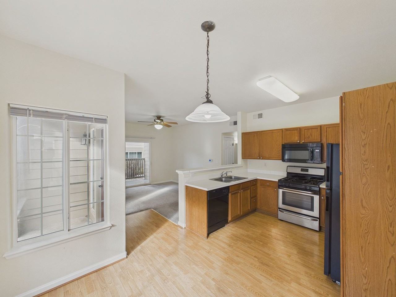 9961 E Idaho Cir #101 - Photo 6 of 23