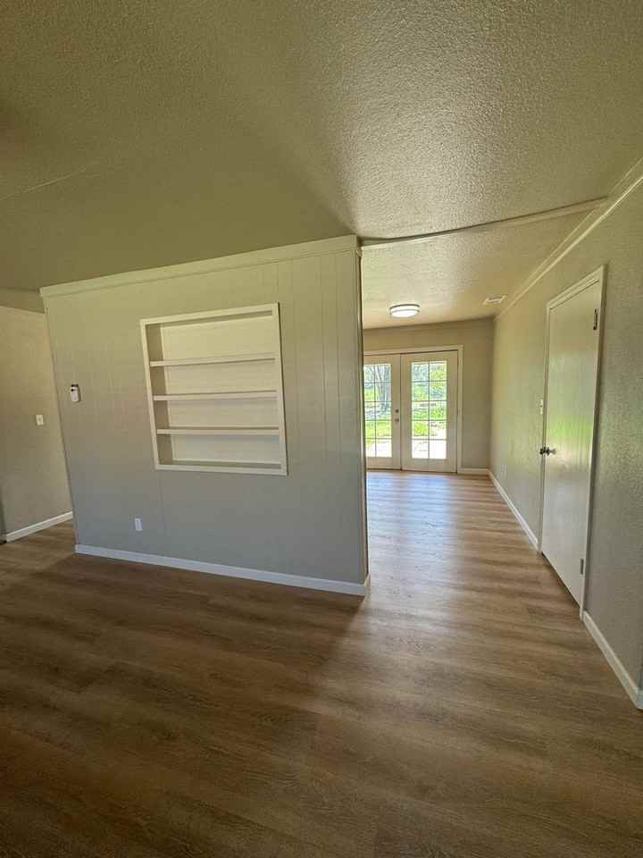 20491 Gas Point Rd - Photo 7 of 24