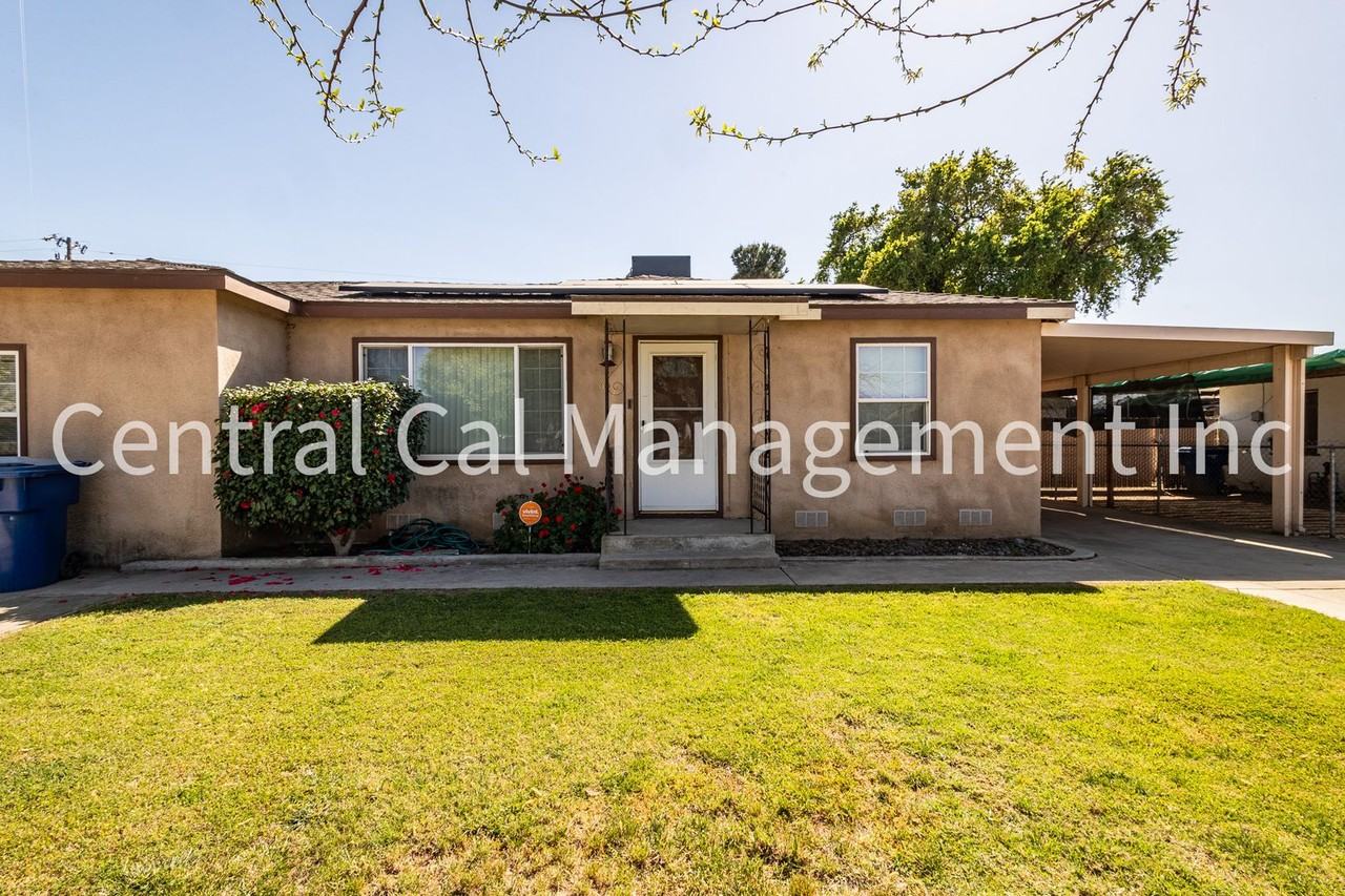 627 Hood Dr - Photo 2 of 19