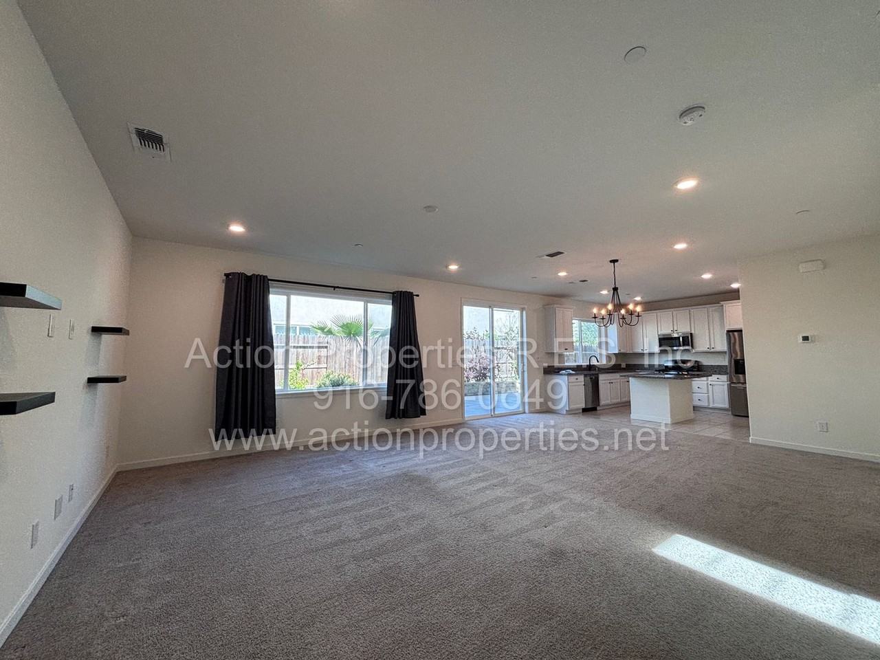 2041 Milky Way Cir - Photo 7 of 22