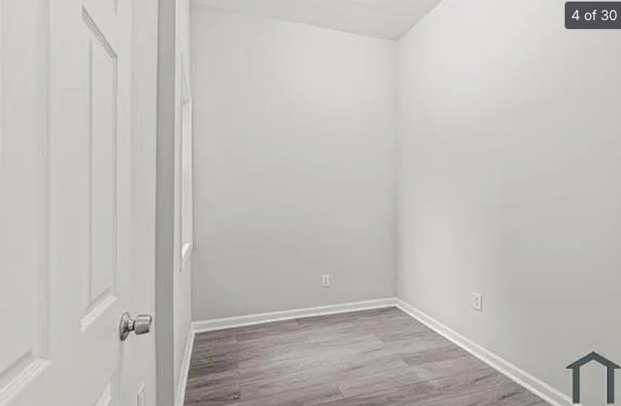 2126 N 20th St - Photo 3 of 20