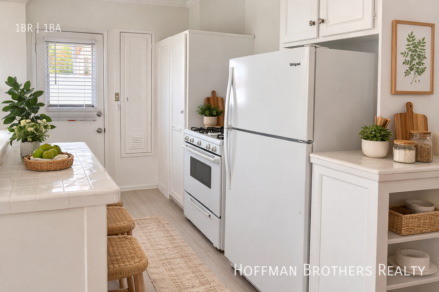 2220 Ocean Park Blvd #D - Photo 3 of 6